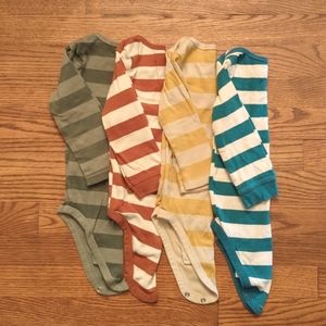 4 Carter's Onesie Bundle, GUC
